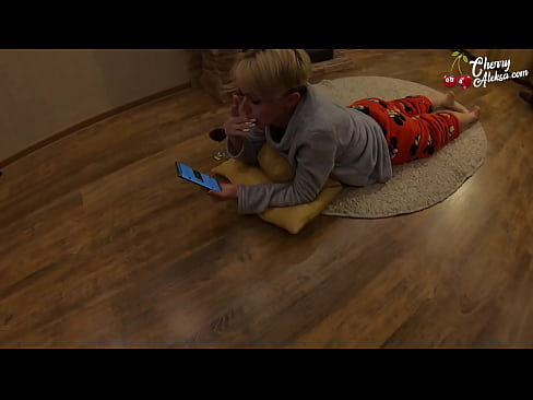 ❤️ Crazy аққұбалар соратын Үлкен Дик Сорады және оған секіру - Анальды секс Саху бойынша бізде